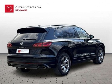 Volkswagen Touareg III SUV 3.0 V6 SCR TDI 286KM 2023 Volkswagen Touareg 3.0 TDI 286KM R-Line DSG Kamera360 DCC Hak Matrix Salon, zdjęcie 4