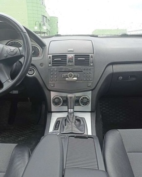 Mercedes Klasa C W204 2008 Mercedes-Benz Klasa C Mercedes-Benz Klasa C 2.1 Diesel 170KM, zdjęcie 12