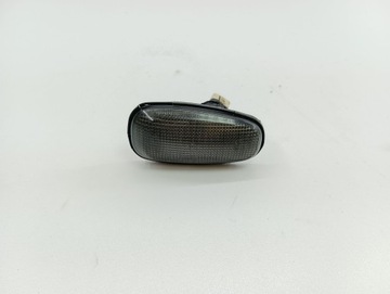 CHRYSLER VOYAGER 2001 LEVÝ STRANA SMĚROVKA PŘEDNÍ