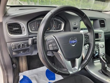 Volvo V60 I Kombi Facelifting 2.0 T5 DRIVE-E 245KM 2017 VOLVO V60 T5 2.0l benzyna 245KM*Dokumentacja * Zadbany * 141, 074km, zdjęcie 7