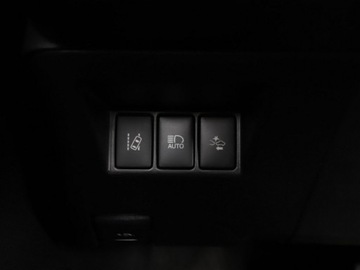 Toyota Yaris III Hatchback 5d Facelifting 2017 1.5 Dual VVT-iE 111KM 2017 Toyota Yaris automat grzane fotele kamera, zdjęcie 31