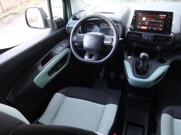 Citroen Berlingo III Osobowy M 1.2 PureTech 110KM 2019 Citroen Berlingo 1.2 PureTech, Salon Polska, zdjęcie 6