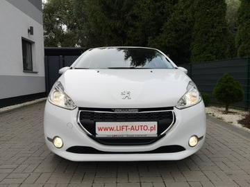 Peugeot 208 I Hatchback 5d 1.4 HDI 68KM 2013 Peugeot 208 1.4 HDI 68KM Klimatyzacja Tempomat, zdjęcie 1