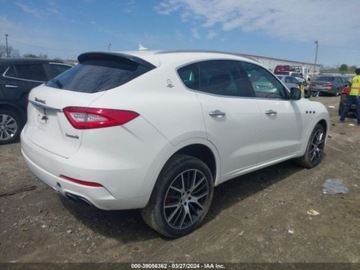Maserati Levante 2017 Maserati Levante 2017 Maserati Levante 3.0L 3.0 Benzyna 345KM, zdjęcie 6