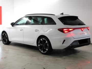 Cupra Leon II Sportstourer Facelifting 1.5 eTSI MHEV 150KM 2025 CUPRA Leon 1.5 eTSI mHEV DSG Combi 150KM 2025, zdjęcie 2
