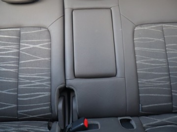 Kia Venga Mikrovan 1.6 DOHC CVVT 125KM 2013 Kia Venga 1.6 CVVT, Automat, Skóra, Navi, Klima, zdjęcie 9