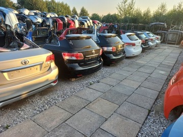 Toyota Corolla Verso II, крышка, накладка рейлинга, правая передняя