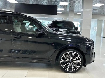 BMW X7 SUV Facelifting 3.0 40i 381KM 2025 BMW X7 xDrive40i Sport Suv 3.0 (381KM) 2025, zdjęcie 15