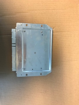 MERCEDES E W213 MODUL PNEUMATIKY A2139008211