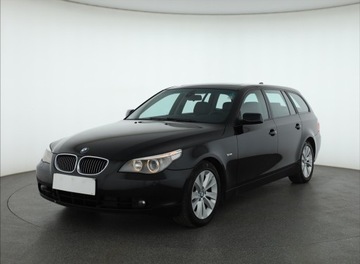BMW Seria 5 E60 Touring 545 i 333KM 2004 BMW 5 545i, Automat, Skóra, Navi, Xenon, Bi-Xenon, zdjęcie 1