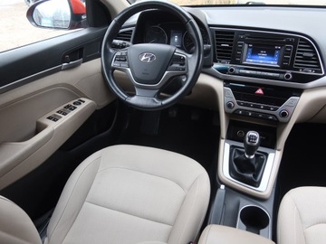 Hyundai Elantra VI Sedan 1.6 MPI 128KM 2016 Hyundai Elantra 1.6 CVVT, Salon Polska, zdjęcie 6