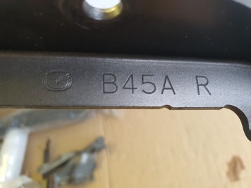ПЕТЛЯ КАПОТА ПРАВАЯ ЛЕВАЯ MAZDA 3 13-18 год B45A