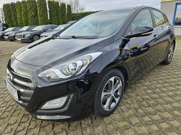 Hyundai i30 II Hatchback 5d 1.6 GDI 135KM 2015 Hyundai i30 1,6 benzyna 135KM nawigacja kamera