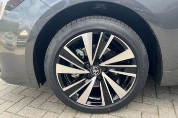 Toyota Corolla XII TS Kombi Facelifting 1.8 Hybrid 140KM 2025 Toyota Corolla 1.8 140KM Touring Sports Duzy rabat Polski Salon Style, zdjęcie 11