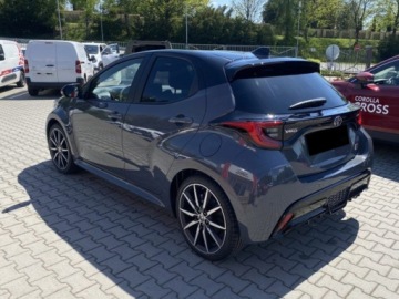 Toyota Yaris IV Hatchback Facelifting 1.5 Hybrid Dynamic Force 130KM 2026 Od ręki - GR Sport 1.5 Hybrid 130KM | Podgrzewane fotele!, zdjęcie 3