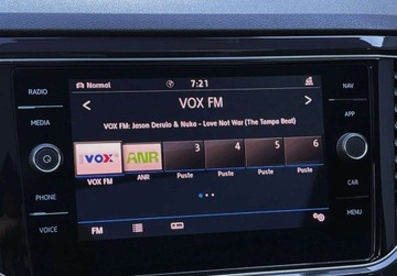 Volkswagen T-Roc I SUV 1.5 TSI ACT 150KM 2018 Volkswagen T-Roc 1.5 TSI 150 KM bezwypadkowy PANORAMA VIRTUAL FULL LED, zdjęcie 26