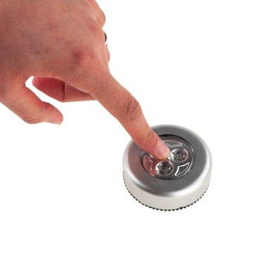 3-СВЕТОДИОДНАЯ САМОКЛЕЯЩАЯСЯ СЕНСОРНАЯ ЛАМПА, САМОКЛЕЯЩАЯСЯ, РАБОТАЕТ ОТ БАТАРЕИ ПОД ШКАФОМ