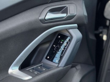 Audi Q5 II SUV Facelifting 2.0 40 TDI 204KM 2025 Audi Q5 Audi Virtual Cockpit , Adaptacyjny asystent predkosci , Reflektory, zdjęcie 15