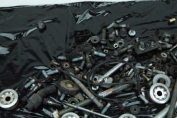 YAMAHA BT BULLDOG 1100 01-06 БОЛТЫ ВИНТЫ