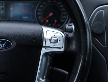 Ford Mondeo IV Hatchback 2.0 Duratorq TDCi DPF 140KM 2009 Ford Mondeo 2.0 TDCi, Salon Polska, Serwis ASO, zdjęcie 18