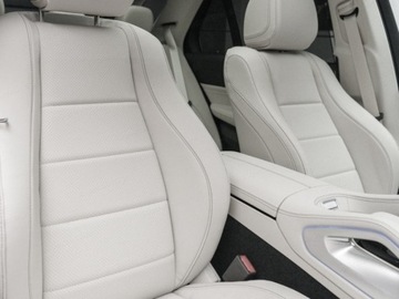 Mercedes GLE V167 SUV Facelifting 2.0 300d 269KM 2024 300 d 4-Matic AMG Line Suv 2.0 (269KM) 2024, zdjęcie 2