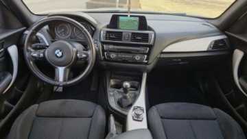 BMW Seria 1 F20-F21 Hatchback 5d Facelifting 2017 118i 136KM 2017 BMW Seria 1 1,5 benzyna 136 KM NAVI bi xenon zarejestrowany 1.5 Benzyna, zdjęcie 18