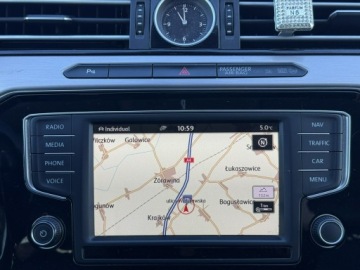 Volkswagen Passat B8 Variant 2.0 TDI BlueMotion SCR 190KM 2016 Volkswagen Passat Variant 2.0 TDI 190KM 2016 DSG7, zdjęcie 19