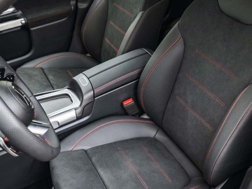 Mercedes GLB SUV Facelifting 2.0 220 190KM 2025 MERCEDES-BENZ GLB 220 4-Matic AMG Line 2.0 (190KM) 2025, zdjęcie 5