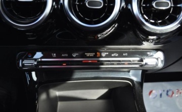 Mercedes Klasa A W177/V177 Hatchback 1.3 200 163KM 2018 Mercedes-Benz Klasa A A200 Automat Benzyna Kamera Nawigacja 1.3 Benzyna, zdjęcie 29