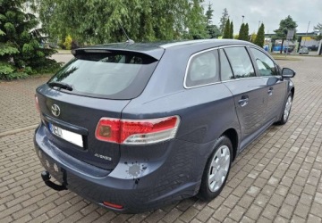 Toyota Avensis II Kombi 2.0 D-4D 126KM 2009 Toyota Avensis Toyota Avensis III Toyota Avensis III 2.0D 2009r - Super st, zdjęcie 2
