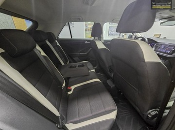 Volkswagen T-Roc I SUV 1.5 TSI ACT 150KM 2019 Volkswagen T-Roc Kamera / Virtual Kockpit, zdjęcie 23