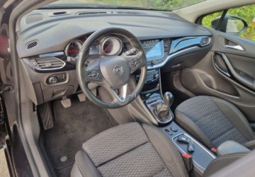 Opel Astra K Hatchback 5d 1.4 Turbo 125KM 2015 Opel Astra 1.4 benzyna Led Navi Niski Przebiegl 1wlascicel 1.4, zdjęcie 18