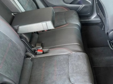 Mercedes GLB SUV 1.3 200 163KM 2025 MERCEDES-BENZ GLB 200 AMG Line Suv 1.3 (163KM) 2025, zdjęcie 10