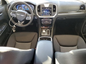 Chrysler 300C II 2023 Chrysler 300 Touring 2023 3.6l 3.6 Benzyna 292KM, zdjęcie 8