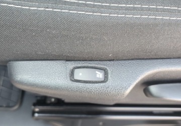 Renault Trafic III Combi 2.0 dCi  170KM 2023 Renault Trafic Spaceclass Escapade170 KMAUTOMATLozkoStolikPerfekt stanGwar, zdjęcie 17