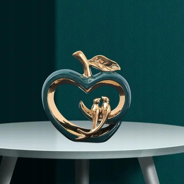 Современная керамическая статуя с декоративными фруктами