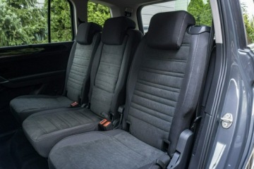 Volkswagen Touran III 1.5 TSI EVO 150KM 2024 Volkswagen Touran Highline 1.5 TSI EVO 150 KM DSG, zdjęcie 11