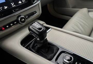 Volvo S90 II Sedan 2.0 D5 235KM 2019 Volvo S90 Bogata wersja wyposazenia 2.0 Diesel 235KM, zdjęcie 12