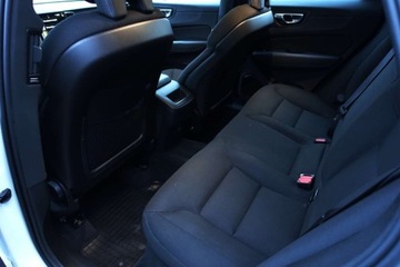 Volvo XC60 II 2021 Volvo XC 60 Bezwypadek SalonPL mildHybrid Tempomat Utrz. pasa ruchu F, zdjęcie 10