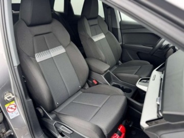 Audi Q4 e-tron 35 170KM 2023 Audi Q4 e-tron Audi Q4 e-tron 35 Advanced 170KM LED Black Pakiet Gwarancja, zdjęcie 27
