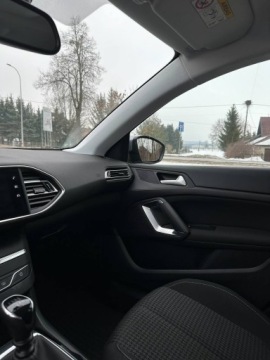 Peugeot 308 II SW Facelifting 1.5 BlueHDI 130KM 2021 Peugeot 308 SW 1.5 BlueHDi I-Cockpit Navi Kamera PDC, zdjęcie 8