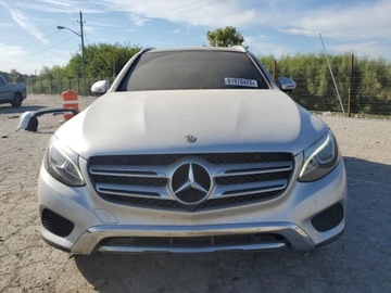 Mercedes GLC C253 2019 Mercedes-Benz GLC 2019 r., 2,0L 300 4 MATIC 2.0 Benzyna 241KM, zdjęcie 1