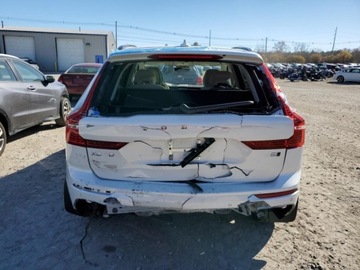 Volvo XC60 II 2024 Volvo XC 60 Plus, 2024r., 4x4, 2.0L 2.0 Benzyna 247KM, zdjęcie 5