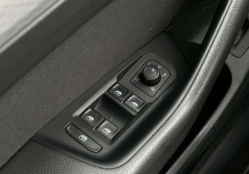 Volkswagen Passat B8 Variant Facelifting 1.5 TSI EVO 150KM 2022 Volkswagen Passat Variant Variant Business Pakiety, ACC, Digital Cockpit,, zdjęcie 17