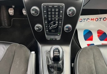 Volvo V40 II Hatchback Facelifting 2.0 D2 120KM 2018 Volvo V40 , R- Design , nawigacja , skorzane fotele 2.0 Diesel 120KM, zdjęcie 25