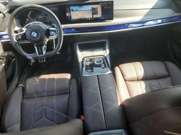 BMW Seria 7 G70 2024 BMW Seria 7 760xi 2024 4.4l 4.4 Benzyna 536KM, zdjęcie 8