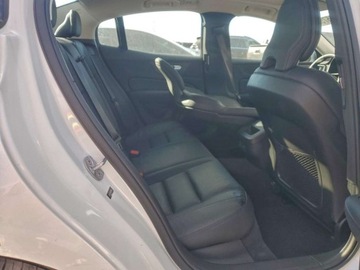 Volvo S60 III 2024 Volvo S60 Plus 2024 2.0L 2.0 Benzyna 247KM, zdjęcie 10
