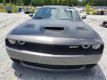 Dodge Challenger III 2016 Dodge Challenger Srt hellcat 6.2 Benzyna 707KM, zdjęcie 1