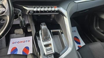 Peugeot 5008 II Crossover 1.2 PureTech 130KM 2018 Peugeot 5008 7 Osobowy Automat Klima, zdjęcie 16