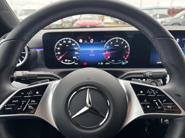 Mercedes CLA C118/X118 Coupe Facelifting 1.3 180 136KM 2025 Mercedes-Benz CLA 180, zdjęcie 14